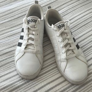 Ladies Adidas sneakers